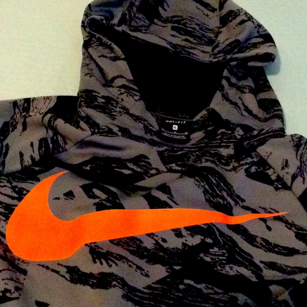 Nike boy's jacket with little use